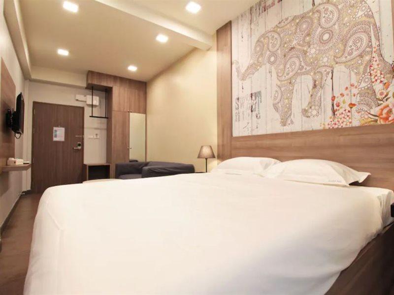 Badbed Hotel Bangkok Extérieur photo